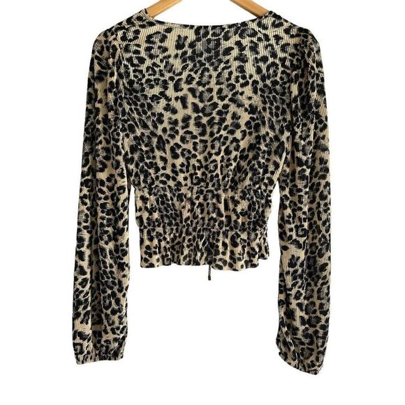 ✨ZARA Black Cream Leopard Print Faux Wrap Smocked Long Sleeve V Neck Sz M Top✨ - Picture 7 of 11